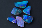 Pereghy Opals