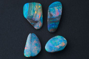 Pereghy Opals